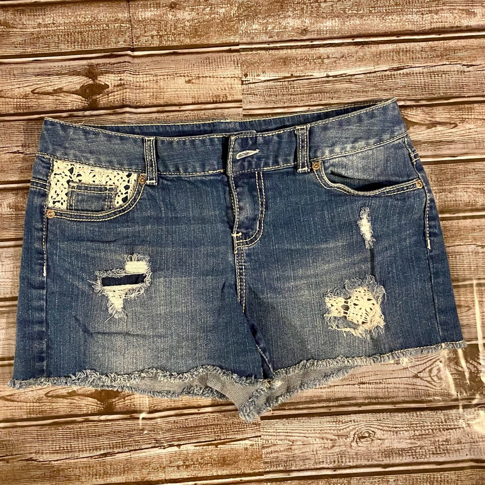 Maurices jean shorts size 9/10